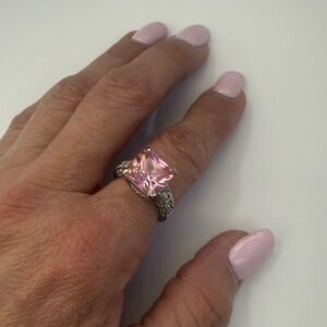 Elegant Pink Stone Silver Ring